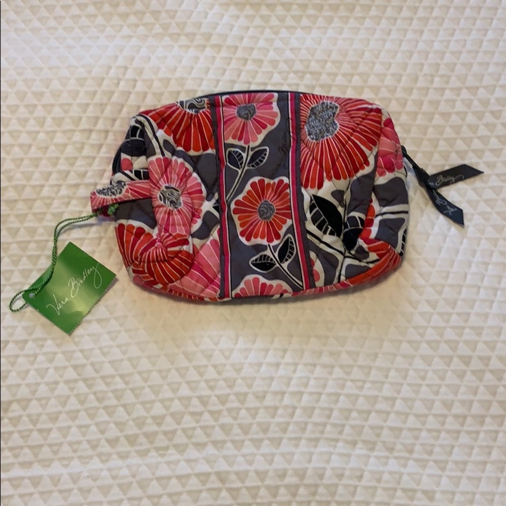 Vera Bradley NWT Medium Cosmetic Cheery 2014